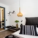 A & B Minimal ιι With Sea View In Аргостолион