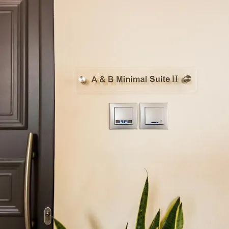 Appartamento A & B Minimal ιι With Sea View In