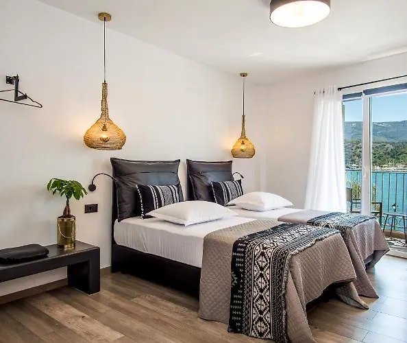 A & B Minimal ιι With Sea View In Appartement *